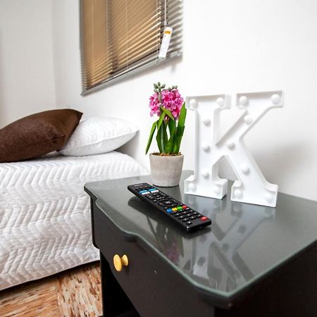 Komodo Alojamiento- Hostal Autoservicio, Ubicado Cerca Al Centro Historico - Bano Privado, Wifi , Cama 2X2 Y Agua Caliente Y Cocina Compartida Popayán Zewnętrze zdjęcie