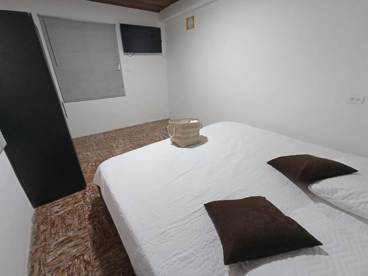 Komodo Alojamiento- Hostal Autoservicio, Ubicado Cerca Al Centro Historico - Bano Privado, Wifi , Cama 2X2 Y Agua Caliente Y Cocina Compartida Popayán Zewnętrze zdjęcie